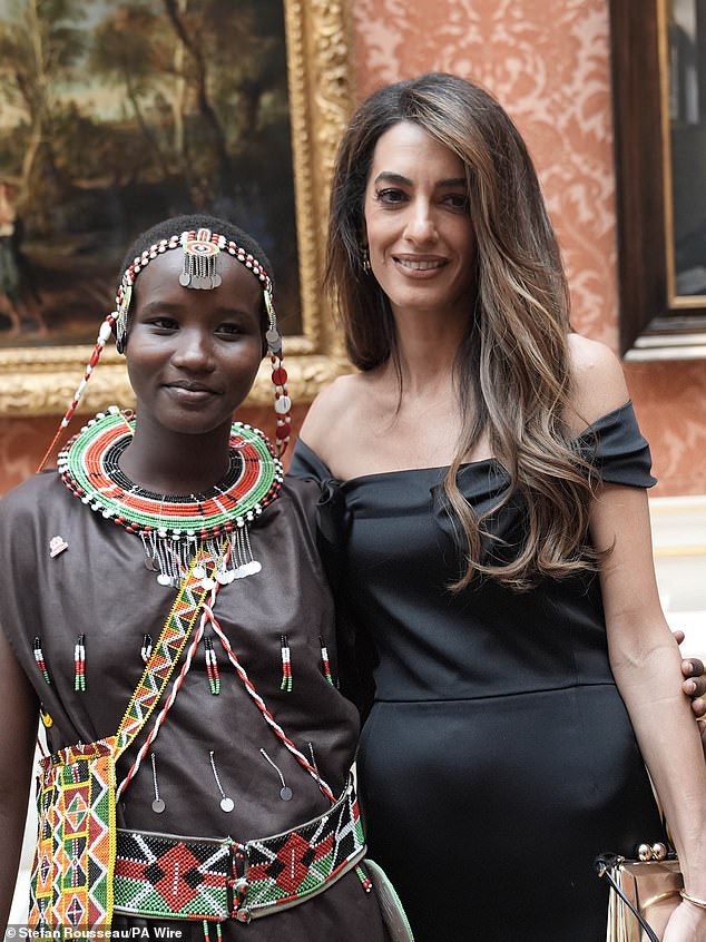Nagrada za osnaživanje žena Amal Clooney, pokrenuta 2019. godine, slavi postignuća inspirativnih mladih mladih širom svijeta
