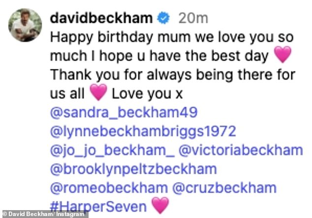 Beckham (50) zaokružio je počast uključivanjem Instagram ručka raznih članova obitelji, među njima i svoja tri sina sa suprugom Victoria - Brooklyn, Romeo i Cruz