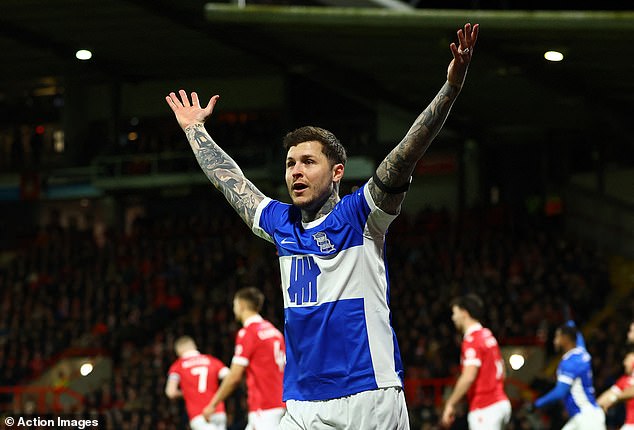 Lyndon Dykes mogao bi biti među onima koji će krenuti ako Birmingham donese nove naprijed