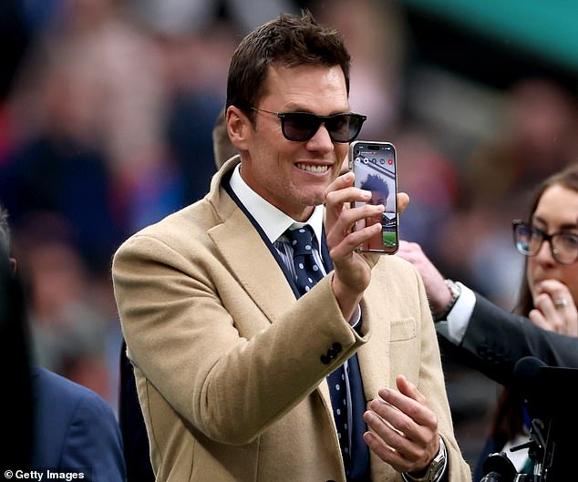 Prisutnost NFL -a Great Tom Brady, dioničar u klubu, pokazuje želju Birminghama da rastu svoju navijačku bazu