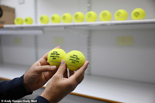 Nakon svakog meča, dječak ili djevojčica za glavu odvest će sve rabljene kuglice natrag u Chevalier u zamjenu za svježe limenke