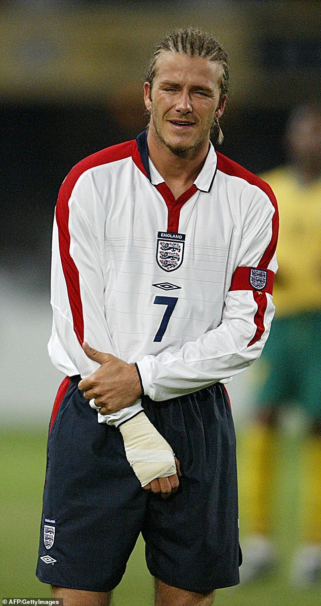 Bivši kapetan Engleske David slomio je zglob u svibnju 2003. godine u prijateljskom meču između Engleske i Južne Afrike u Durbanu (na slici) (na slici)