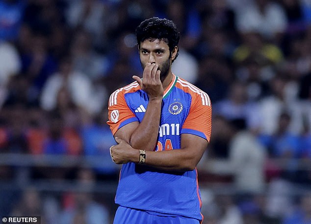 Dube se vratio u akciju za Indiju samo 48 sati nakon što je potres mozga uklonjen iz igre