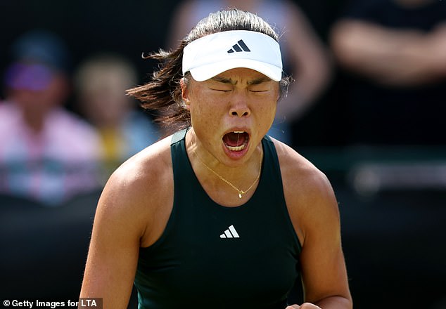 U dobi od 12 godina, Xu je ostavila roditelje da žive, treniraju i studiraju na LTA akademiji u Loughboroughu