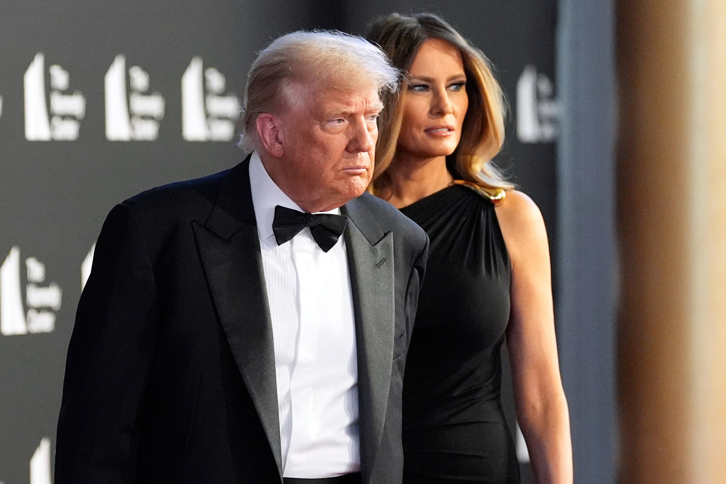 Donald Trump i prva dama Melania Trump stižu na otvaranje večeri 'Les Miserables' u srijedu u Kennedy Centru