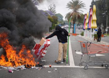 Američki marinci koji će se rasporediti u Los Angeles kako bi pomogli ugušiti nerede protiv imigracije