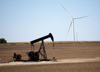 Američki udari na Iran uzdrmali tržišta: Cijene nafte naglo skočile