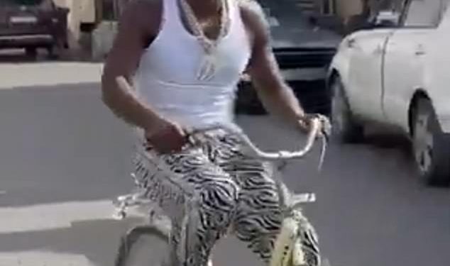 Antonio Brown ismijava policajce na društvenim medijima i kaže da je u Iranu nakon uhićenja zbog pokušaja ubojstva