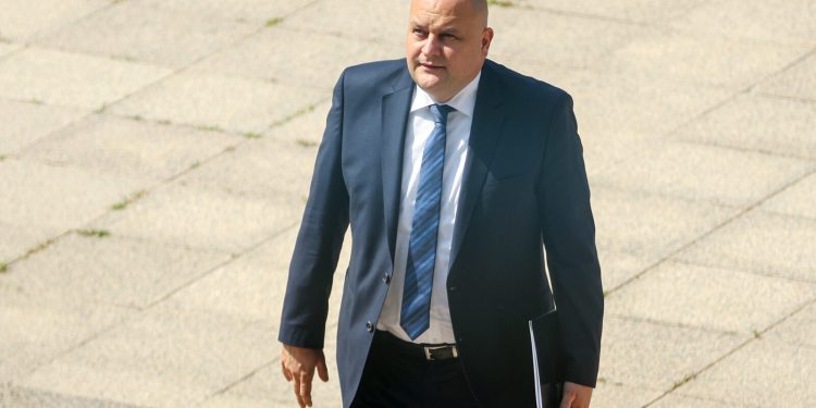 Aspectu tri nova ugovora o eksploataciji ugljikovodika