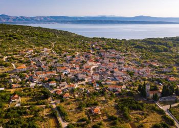 BeeWell Šolta Fest u Grohotama na Šolti