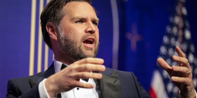 Bidenova ukrajinska potrošnja ‘ludi’ – Vance – RT World News