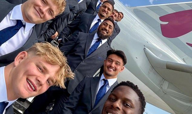 Bitka između braće, mještani gladni divovskih ubojstava i piva. Nik Simon ide iza neprijateljskih linija kako bi saznao što očekuje Lavove dok Andy Farrell -ova ranjena glava za Perth na prvom dijelu Australije turneje