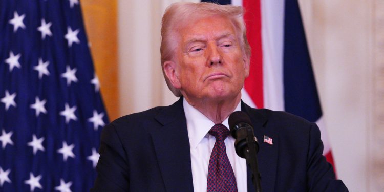 Bivši časnik čuvara navodno je prenio prijetnje smrti Trumpu na mreži