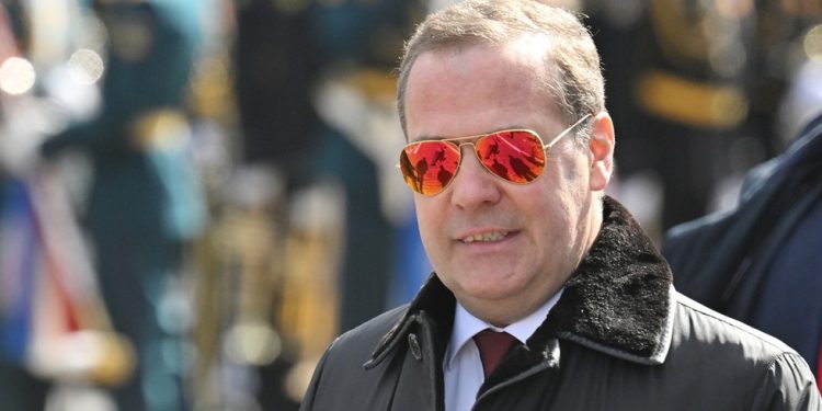 Bivši ruski predsjednik izdaje nuklearno upozorenje Kijevu-RT Rusija i bivši Sovjetski Savez