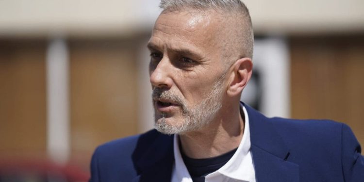 Bivši tajnik splitskog SDP-a čestitao Šuti: “Držimo Vas za rič i očekujemo Vas uskoro u obilasku GK Gripe”