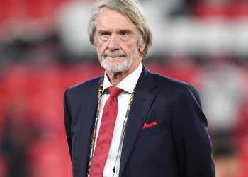 Bizarno ponašanje Sir Jima Ratcliffea u pokušaju otmice prodaje Chelseaja prije nego što je kupio Man United otkriven u novoj knjizi Romana Abramovicha