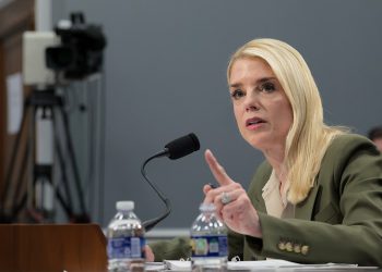 Bondi kaže da DOJ promatra ‘vrlo usko’ zbog ilegalnih iranskih imigrantskih aktivnosti