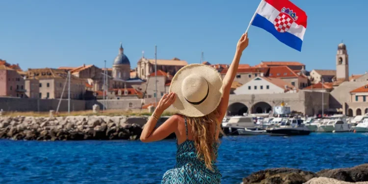 CIJENE IM SE OBIJAJU O GLAVU? Porast apartmana, ali pad turističkih brojki u Dubrovniku!