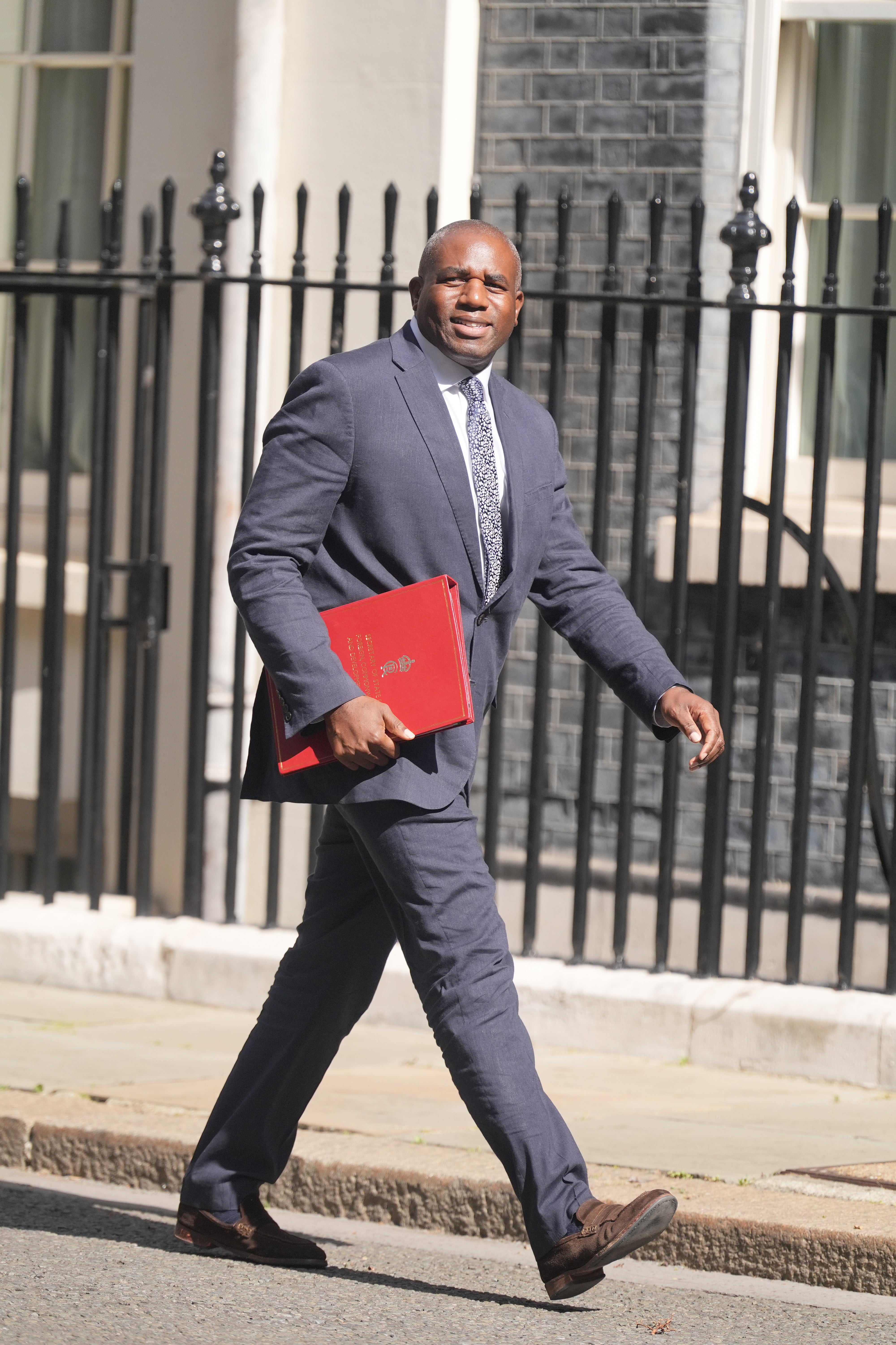 David Lammy pozvao je britanske državljane da se registriraju u Vladu vanjskih poslova s ​​Vladom Velike Britanije, ako im žele napustiti zemlju
