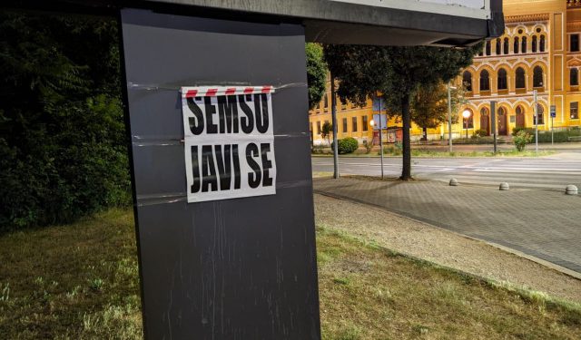 Centar Mostara oblijepljen plakatima potrage za osobom