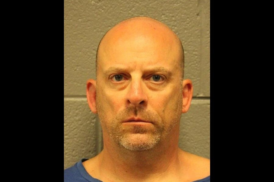 Charles Leto, spasilac iz Chicaga, suočen je s optužbama nakon što je pucao dva tinejdžera, jedan fatalno