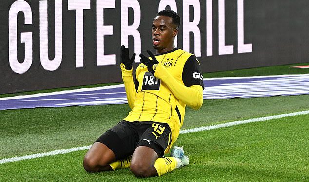 Chelsea Launch Poboljšana ponuda za Borussia Dortmund zvijezdu Jamie Gittens s preostalih nekoliko sati na posebnom danu roka za prijenos