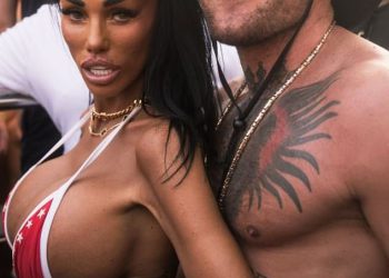 Conor McGregor brutalno izlazi na PartyGoer dok je pio do 6:00 u ekskluzivnom klubu Ibiza nakon zabave s Katie Price i Tottenham Star u Wayne Lineker’s Beach Club