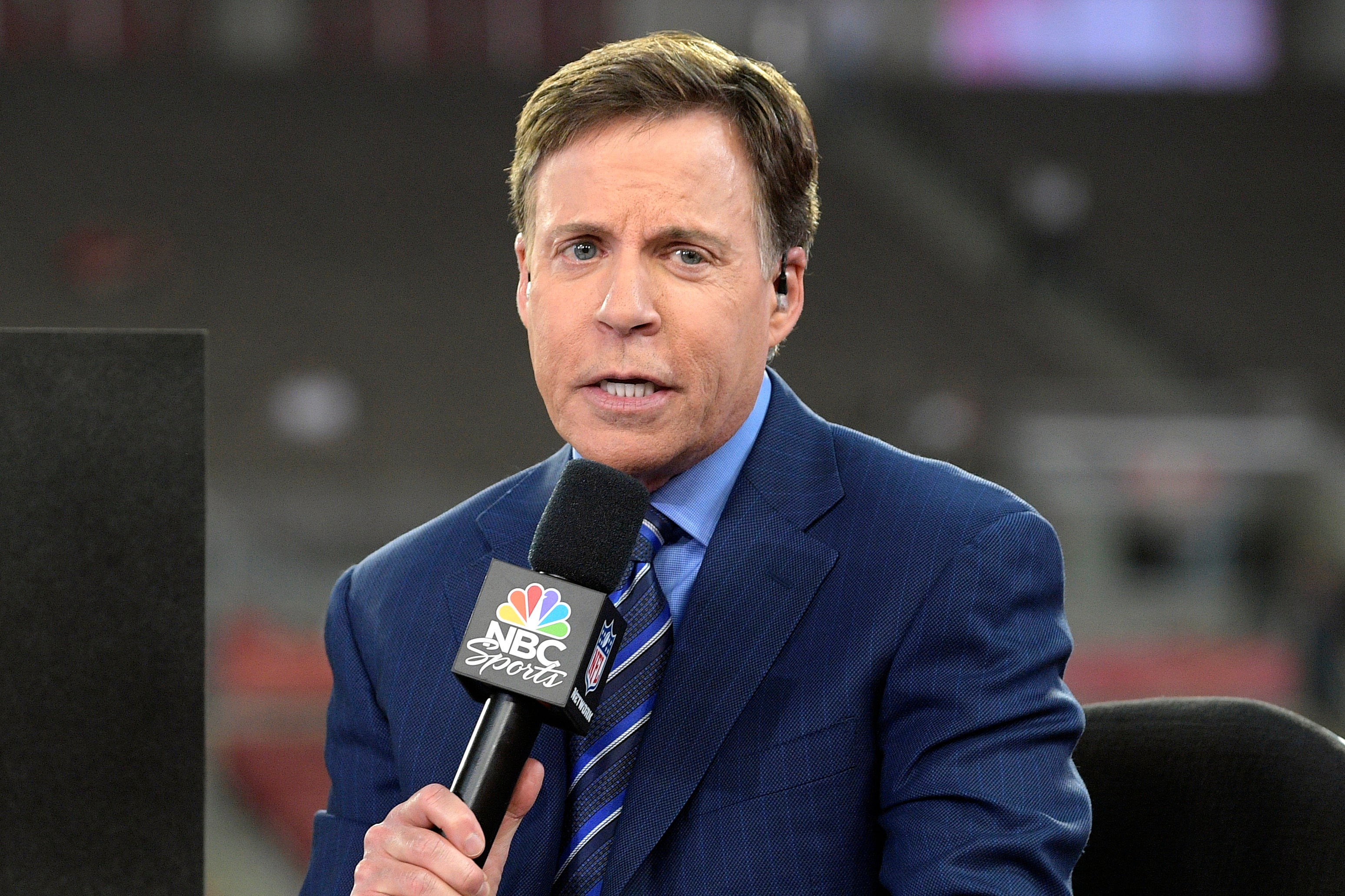 Legendarni sportski igrač Bob Costas uletio je u ABC News i CBS 'Shari Redstone zbog prigovora na zahtjeve' Ransom 'Donalda Trumpa.