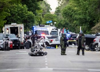 Čovjek baca Molotov koktele na pro-izraelske aktiviste u Coloradu (videozapisi)-RT World News