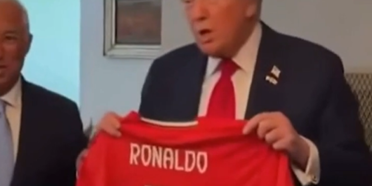 Cristiano Ronaldo, košulja i posvećuje Trumpu neočekivano: "Igramo za mir"