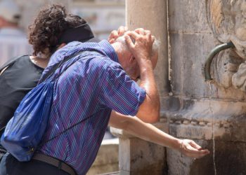 Crvenimo se! Sutra će vrućine biti opasne, kako za zdravlje, tako i za moguće izbijanje požara