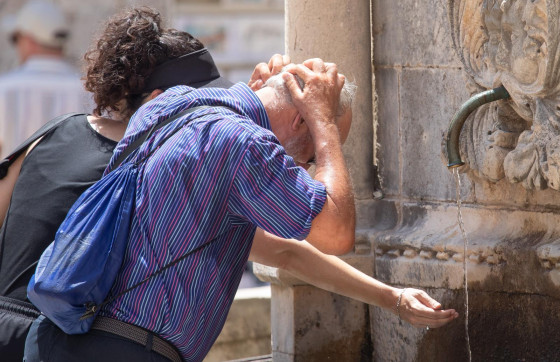 Crvenimo se! Sutra će vrućine biti opasne, kako za zdravlje, tako i za moguće izbijanje požara