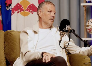 Davida Cootea trebao je otpustiti PGMOL, ali reakcija na propušteni video Jurgen Klopp Insult bila je prenaglašena, poznati sudac Mark Clattenburg kaže za New Mail Football Podcast