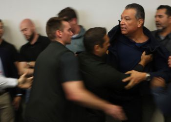 Demokrati su ogorčili nakon saveznih agenata lisice Sen Padilla na Noem Press događaju