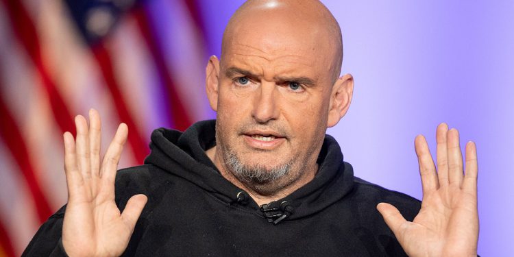 Demoraktički senator John Fetterman podržava Trumpa u napadu iranskih nuklearnih mjesta