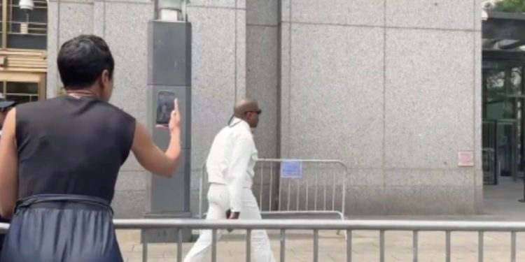 Diddy Trial Live: Kanye napušta sudsku kuću nakon samo 40 minuta nakon iznenađenja za podršku Combs -a