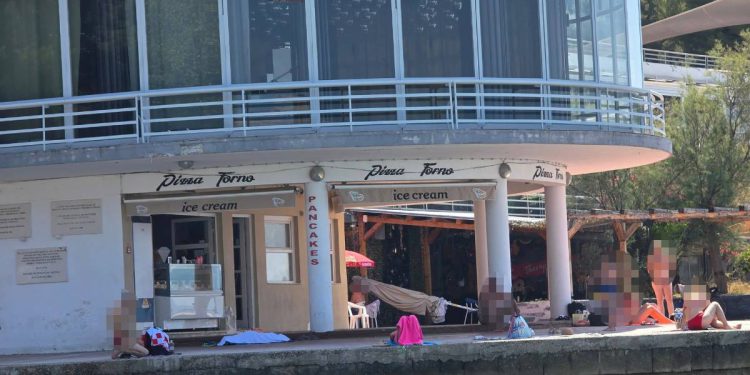 Divlji zapad se vratio u grad, čim je Šuta zasjeo na čelo grada, ‘poduzetnik’ provalio u prostor na pomorskom dobru