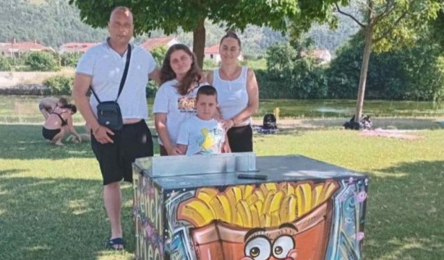 Djevojčica iz Hercegovine otvorila štand s pomfritom kako bi pomogla svom ocu koji boluje od tumora