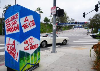 Dodgers najavljuje donaciju milijun dolara za pomoć obiteljima imigranata pogođenih saveznim racijama