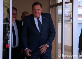 Dodik:’ Dok ja vodim RS, mi nećemo biti parkiralište za migrante. Nismo ih pozvali i ne želimo čistiti nered za njima’
