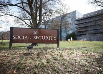 Dogeu će za sada biti dopušteno pristupiti podacima o socijalnom osiguranju, Pravila Vrhovnog suda