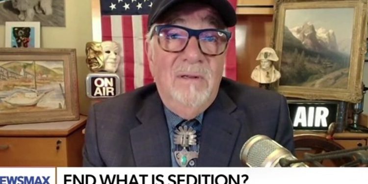 Domaćin Newsmax želi uhićenje ‘Vermin’ vlasnika CNN -a za ‘Sedion’ nad Iran Intel Priča o procjeni