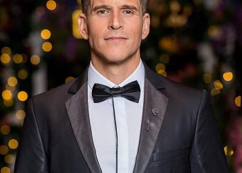 Domaćin prvostupnika Osher Günsberg napokon prekida svoju tišinu dok se čitava posada prelazi na novi spin -off bez njega: ‘Jedna osoba izgubila je posao – ja’