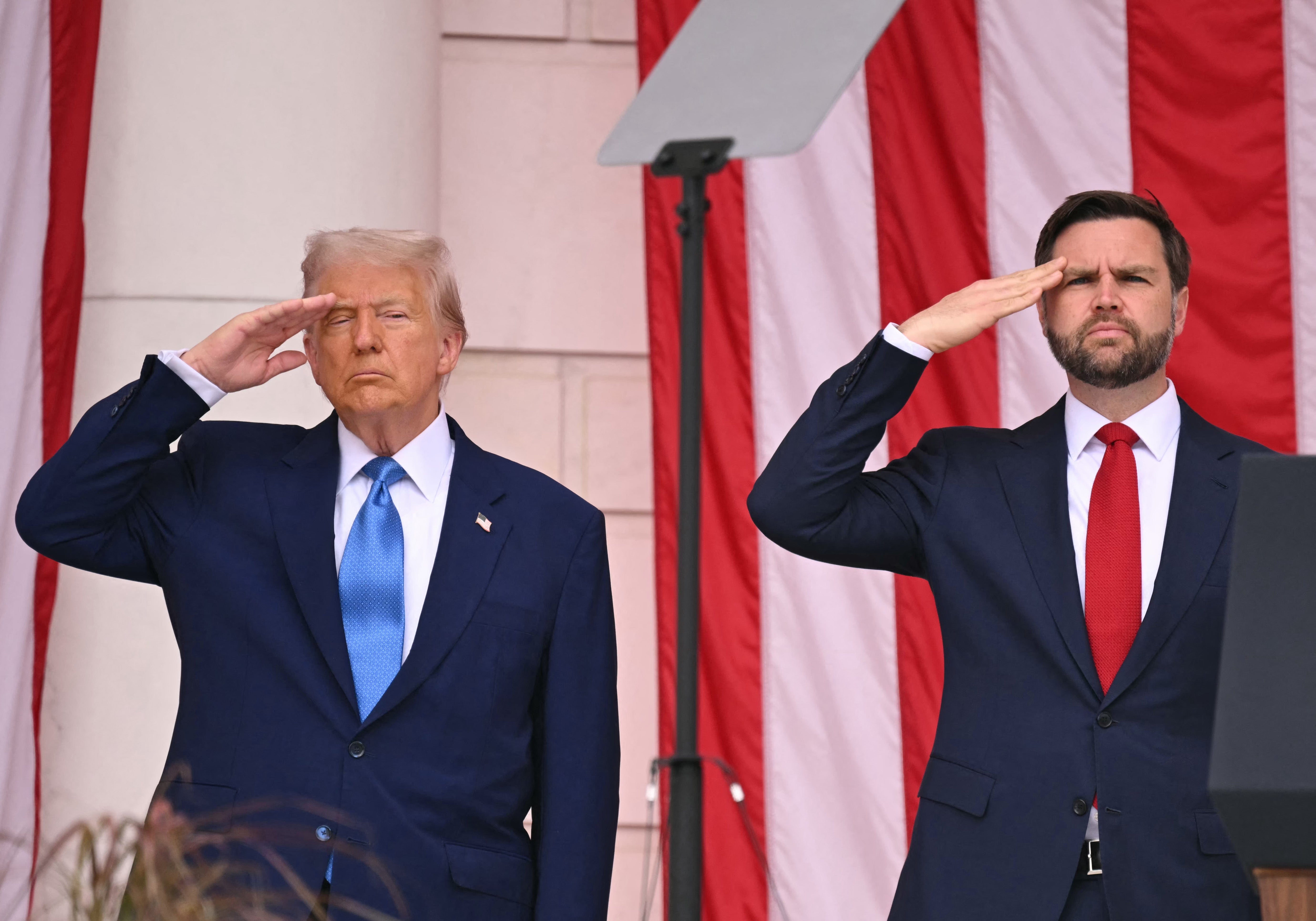 Modni izbori predsjednika Donalda Trumpa i potpredsjednika JD Vance odavno su bili izvor materijala za Derek Guy