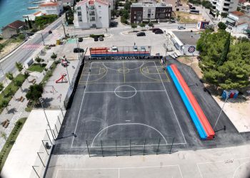 Dovršena obnova igrališta na Petrićevu, ulaganje vrijedno 50.000 eura