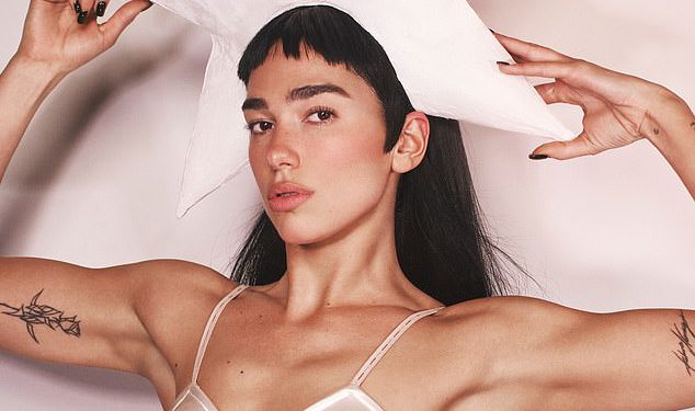 Dua Lipa otkriva svoje obiteljske planove s zaručnikom Callum Turner nakon što je potvrdio njihov angažman