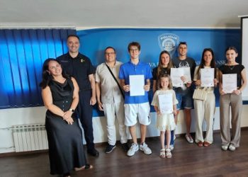 Dubrovački učenici napravili film o prometnoj sigurnosti: Pavela im uručio zahvalnice