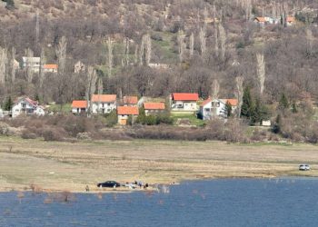Dvije osobe privedene zbog nezakonitog ribolova na Buškom jezeru