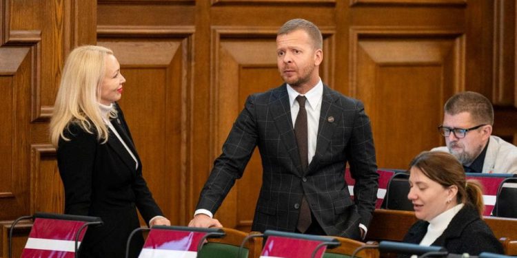 EU država za procesuiranje zastupnika zbog govora ruskog (video) – RT Rusija i bivši Sovjetski Savez