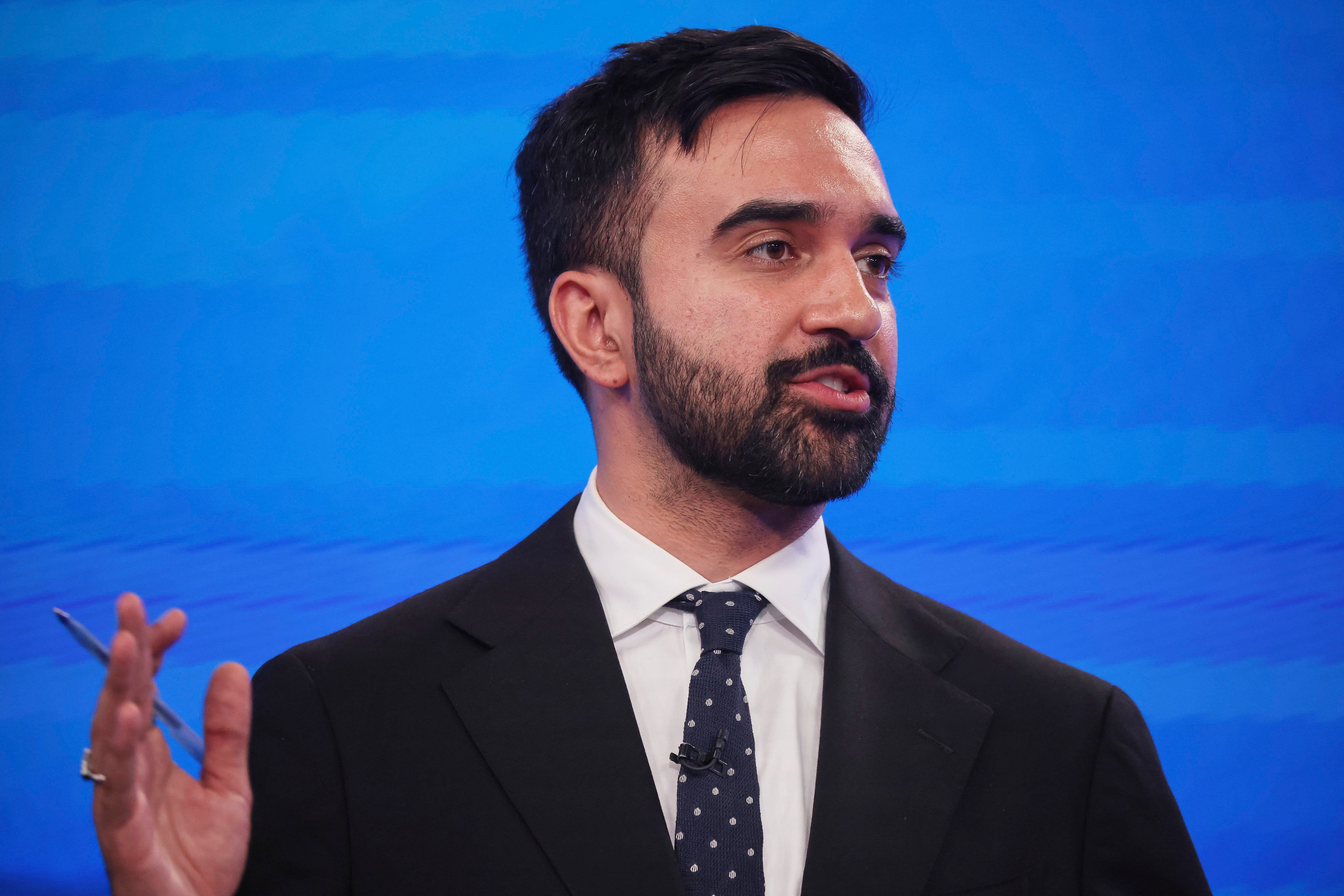 Mamdani govoreći na osnovnoj raspravi demokratskog gradonačelnika ranije ovog mjeseca